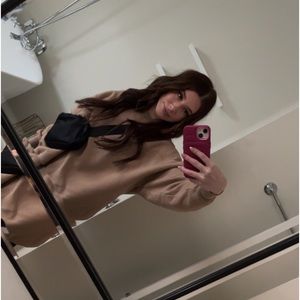 Meet your Posher, Ava